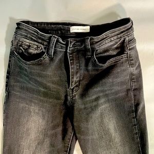 Jeans- Flare wide leg. Black denim